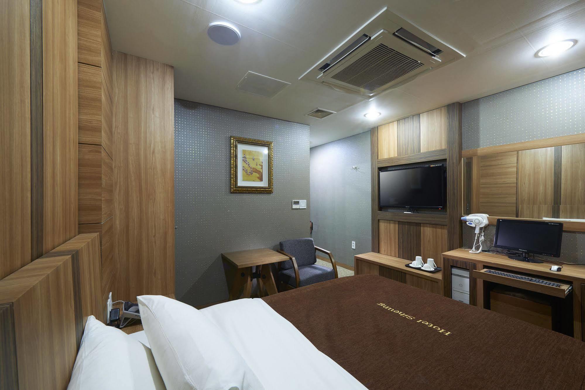 Benikea Premier Hotel 始兴市 外观 照片