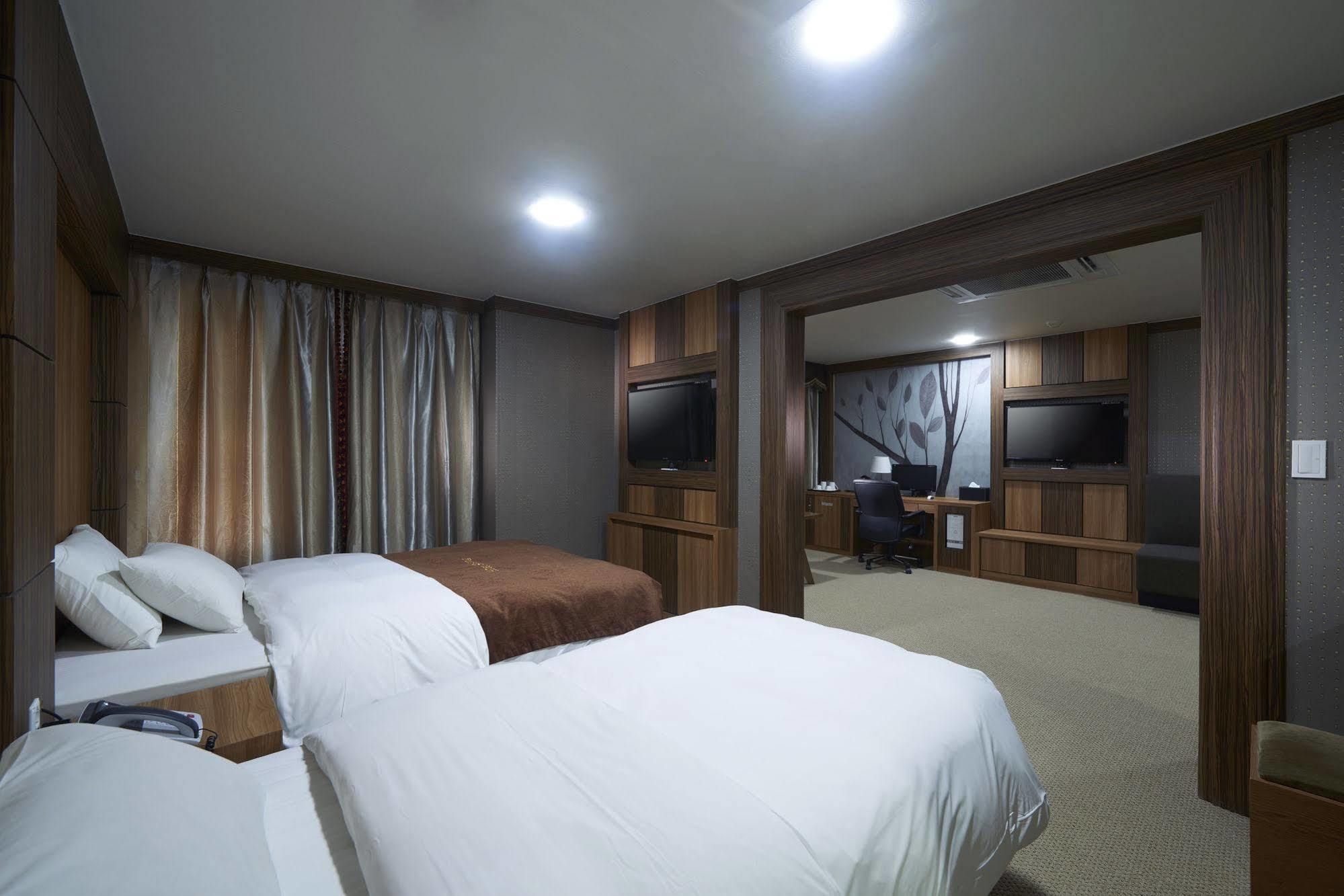 Benikea Premier Hotel 始兴市 外观 照片